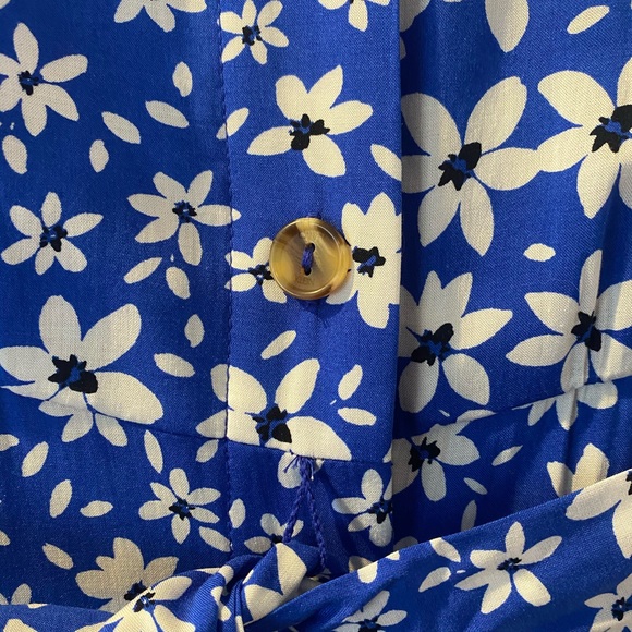 Calvin Klein Flirty Blue Daisy Dress SIZE 6 - Picture 5 of 8